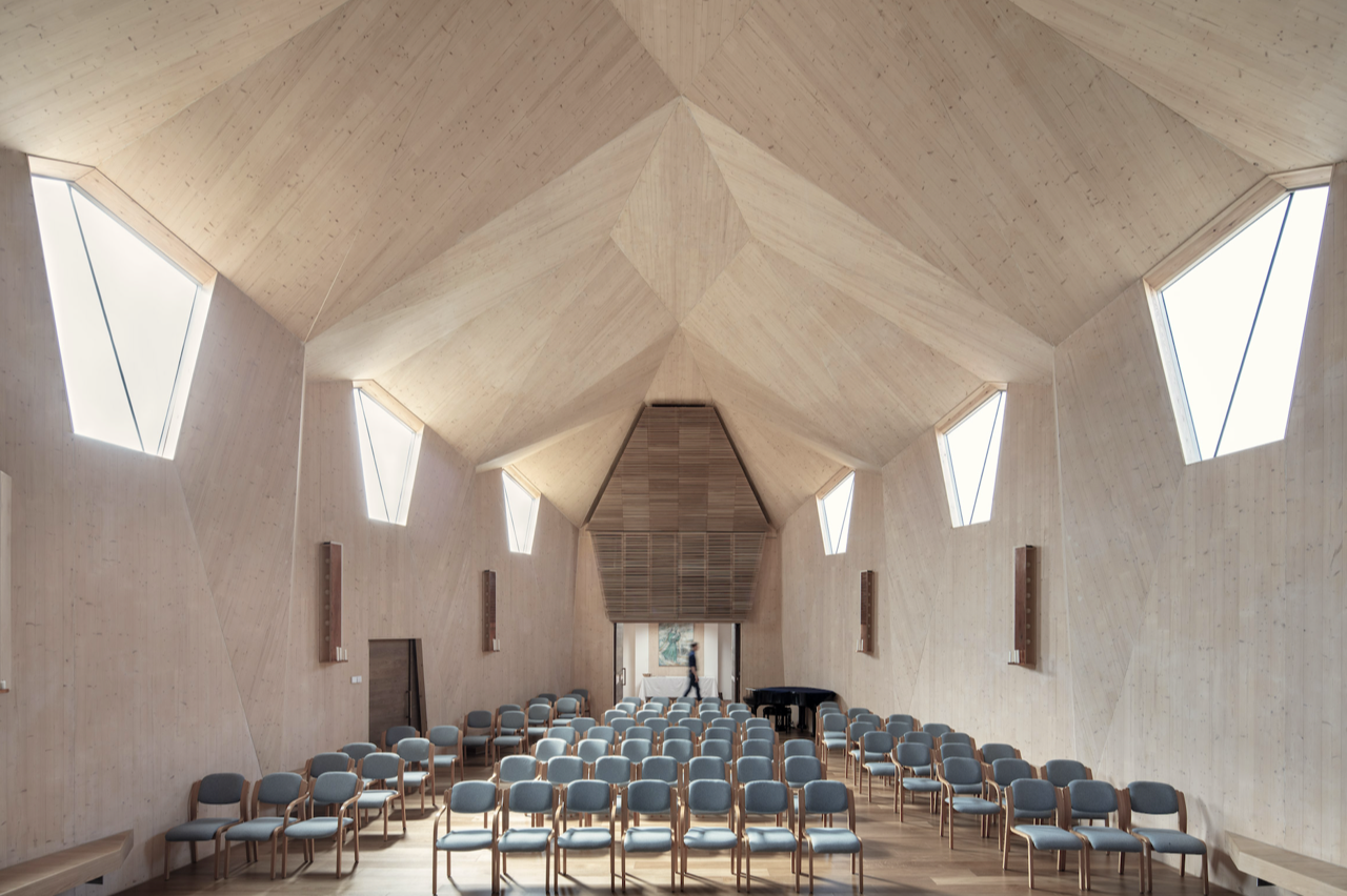 Stroud Chapel – Nicolas Pople Architects – Photo Fernando Manoso Borgas